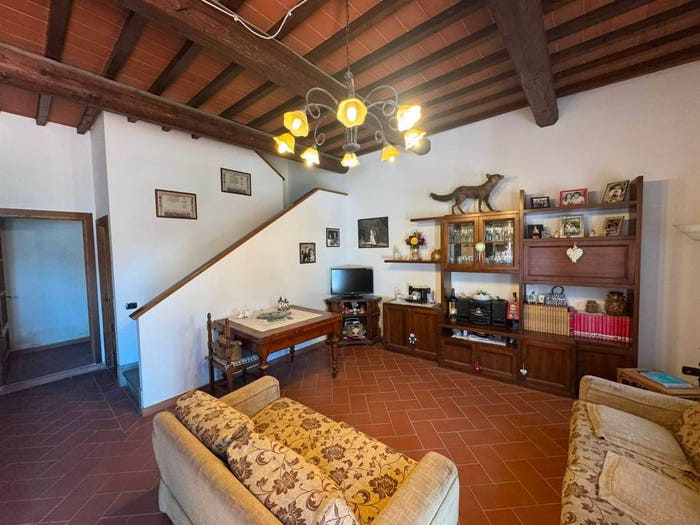 Casa con 5 locali in vendita in Via Olivelli, Stazione Di Montale Agliana, Montale