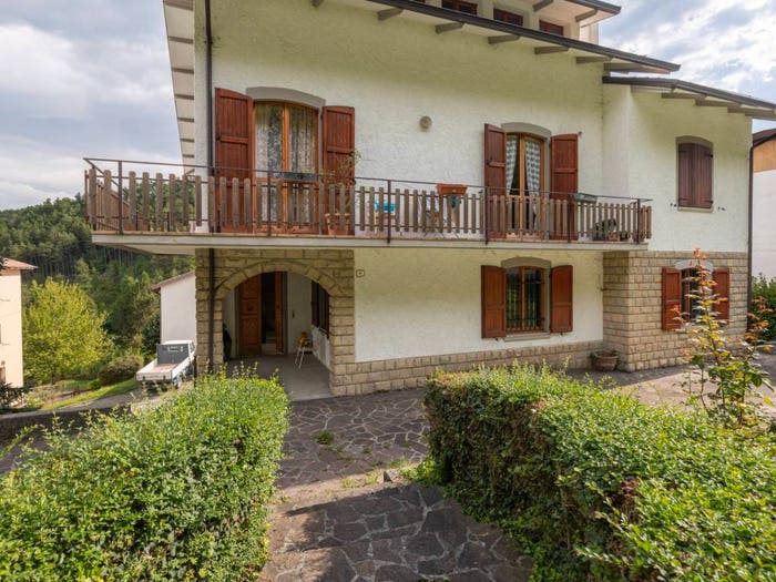 Appartamento quadrilocale in vendita in Via Cirillo Monzani, Castelnuovo Ne' Monti, Castelnovo Ne' Monti