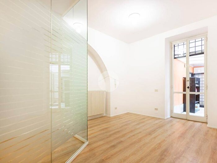 Appartamento con 5 locali in vendita in Via Baldassarre Peruzzi, San Saba Caracalla, Roma