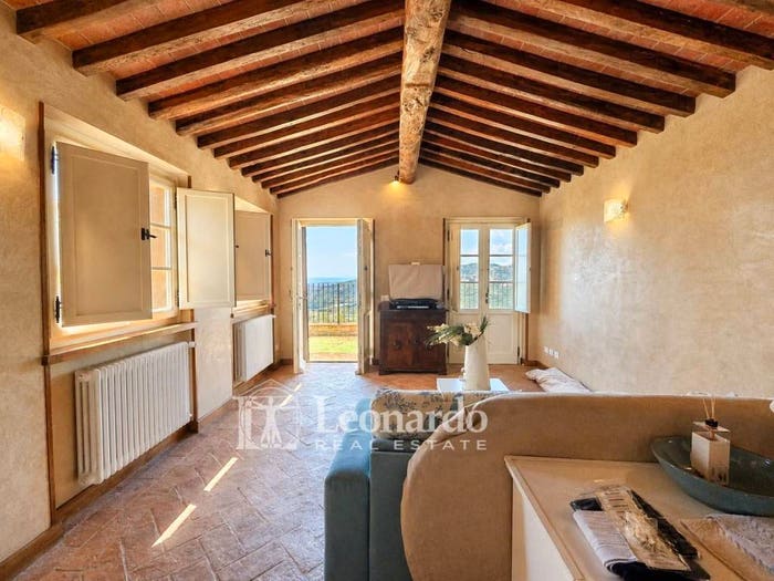 Casa con 6 locali in vendita in via di Luciano, Pieve a Elici Montigiano Gualdo, Massarosa