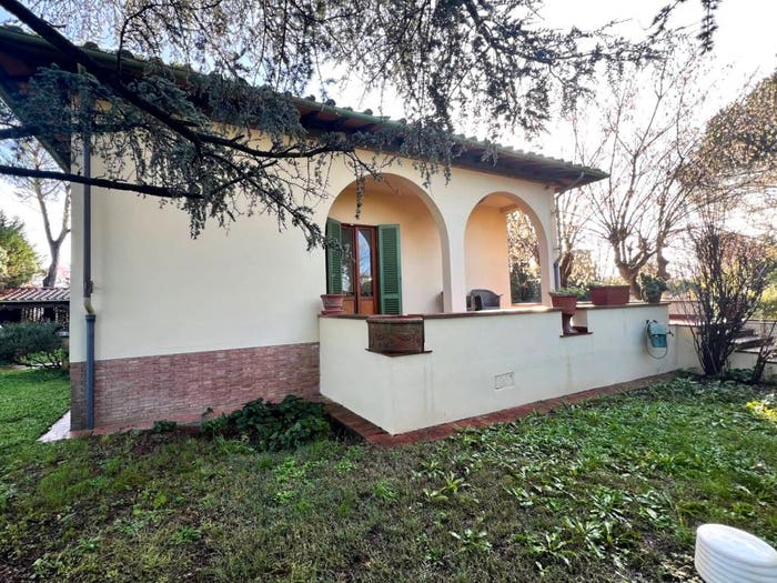Casa con 6 locali in vendita in Via Raffaello Sanzio, Pretura Sanzio, Empoli