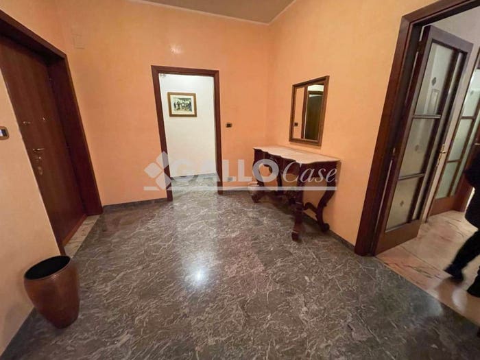 Appartamento con 6 locali in vendita in Via Stanislao Giacomantonio, Centro, Cosenza