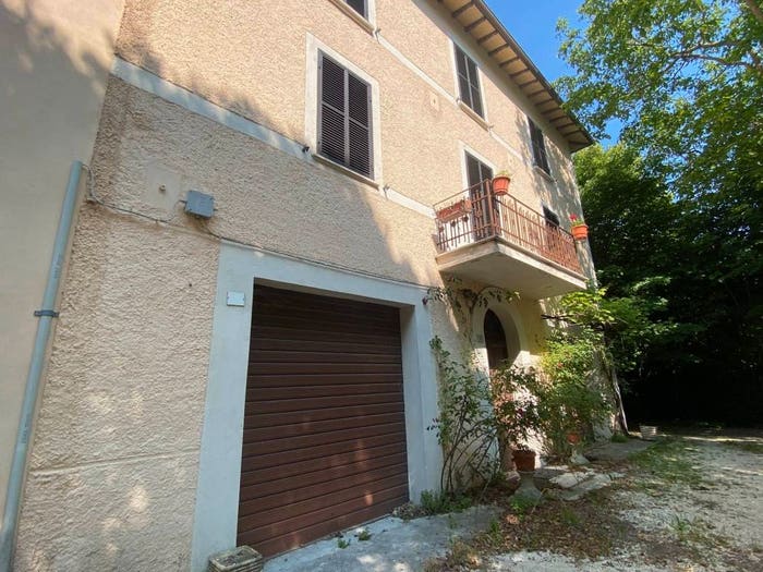 Appartamento con 6 locali in vendita in Via Stazione, Osteria Del Gatto, Fossato di Vico