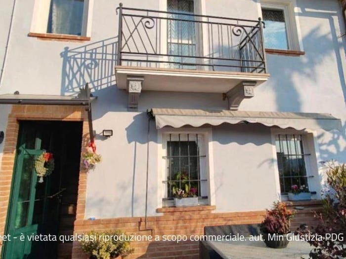 Casa trilocale in vendita in Via Fontana, Capriglio