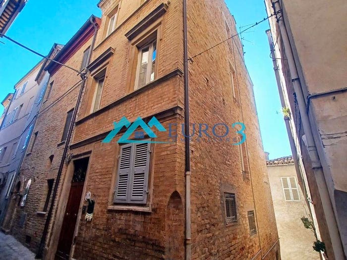 Casa con 6 locali in vendita in Via del Merletto, Centro, Offida