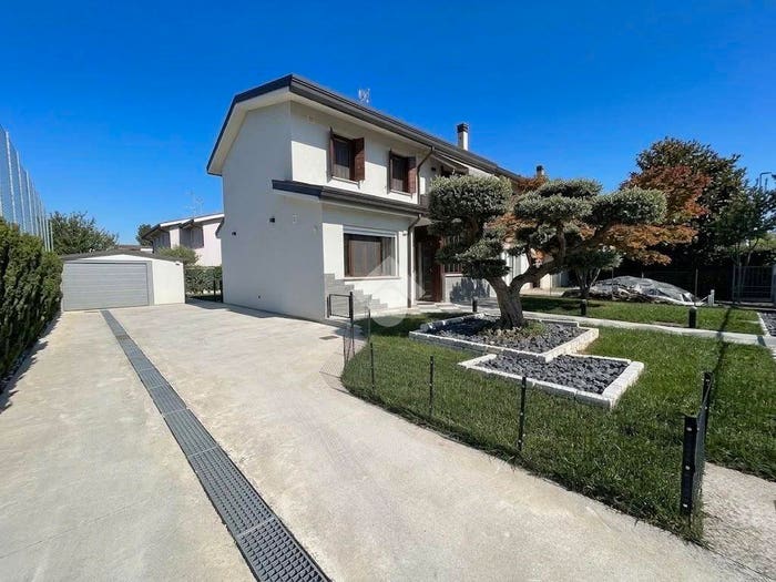 Casa trilocale in vendita in Via Chiesetta, San Bortolo, Monselice