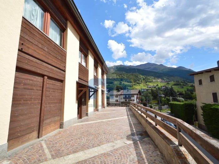 Casa quadrilocale in vendita in Via Roma, Centro, Bormio
