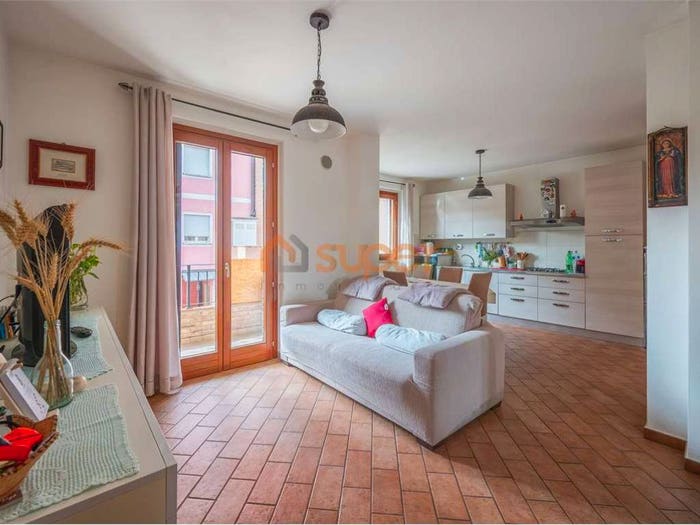 Appartamento trilocale in vendita in Via Bianca, Castel del Piano Pila, Perugia