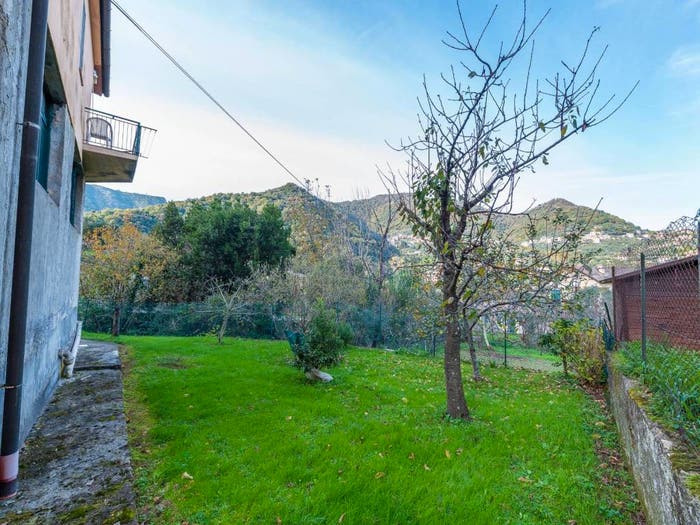 Casa trilocale in vendita in San Desiderio, Genova