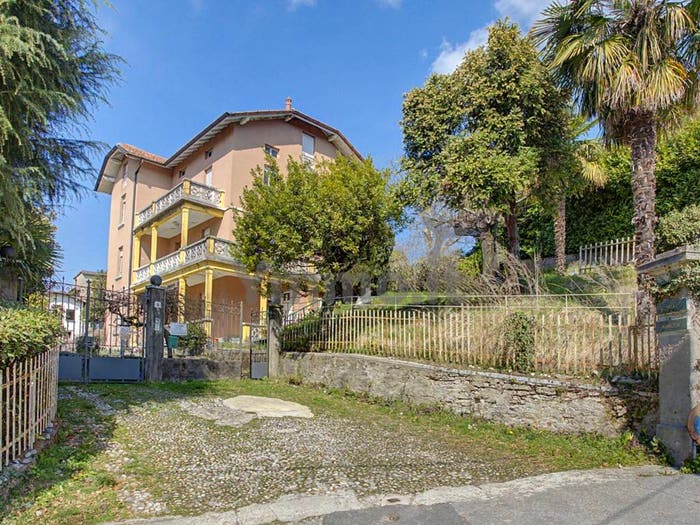 Casa con 6 locali in vendita in Via Cristoforo Colombo, Centro, Cunardo