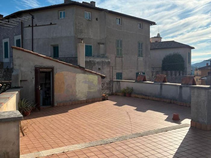 Appartamento con 5 locali in vendita in Via Alfredo Baccelli, Centro, Castel Madama