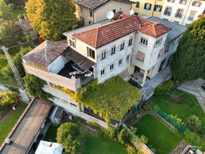 Casa con 6 locali in vendita in Centro, Albino