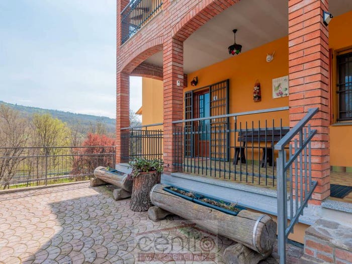 Appartamento quadrilocale in vendita in Via Vaina di Sopra, Gaggio Montano