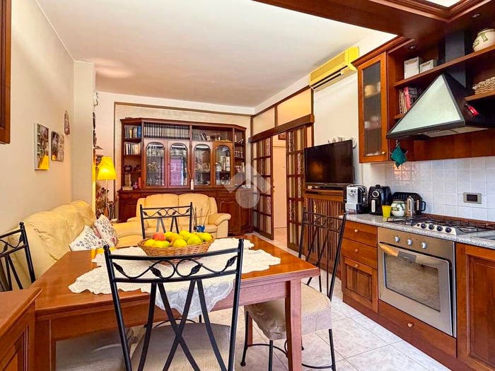 Appartamento trilocale in vendita in Via Isonzo, Centro, San Donato Milanese
