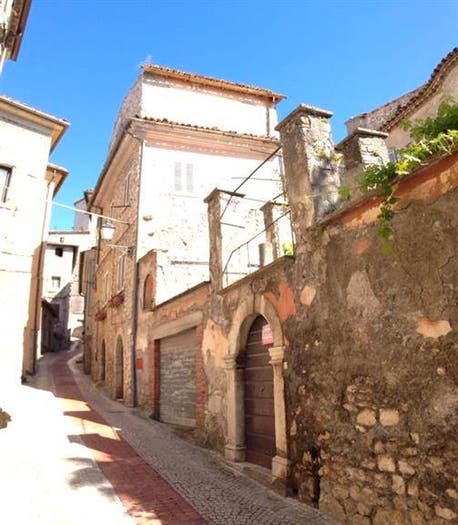 Casa con 6 locali in vendita in Via Cavour, Centro, Veroli