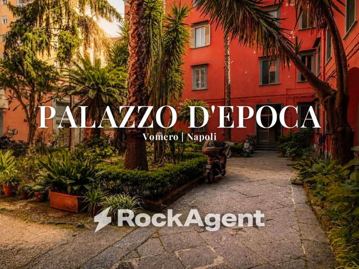 Appartamento bilocale in vendita in Via Don Luigi Sturzo, Arenella, Napoli