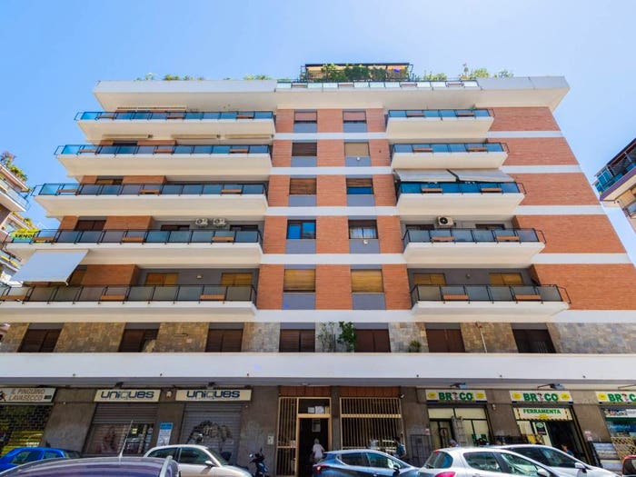 Appartamento con 6 locali in vendita in Via Francesco Lo Jacono, Notarbartolo Sciuti, Palermo