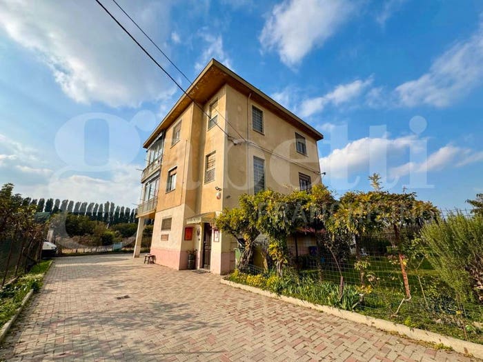 Casa con 6 locali in vendita in Strada Vallere, San Pietro, Moncalieri