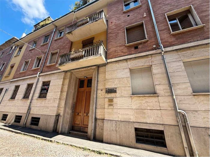 Appartamento con 6 locali in vendita in Via Alberto Lollio, Centro Storico, Ferrara