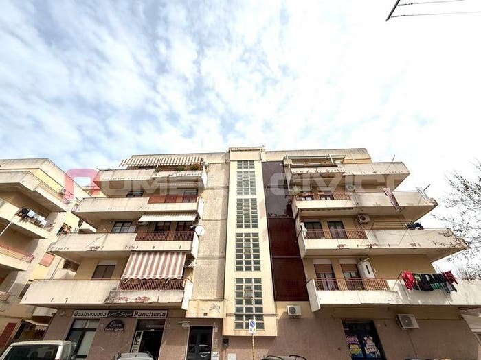 Appartamento quadrilocale in vendita in Via Umberto Giordano, Carapelle