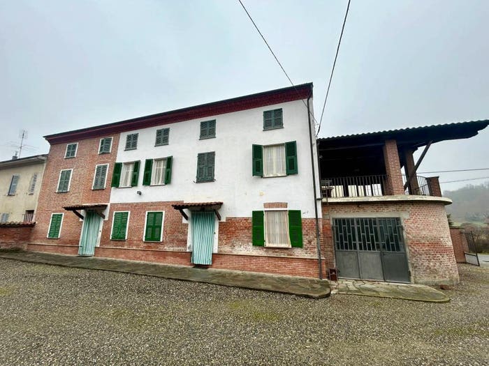 Casa con 6 locali in vendita in Strada Ricaldone di Sotto, Cassine