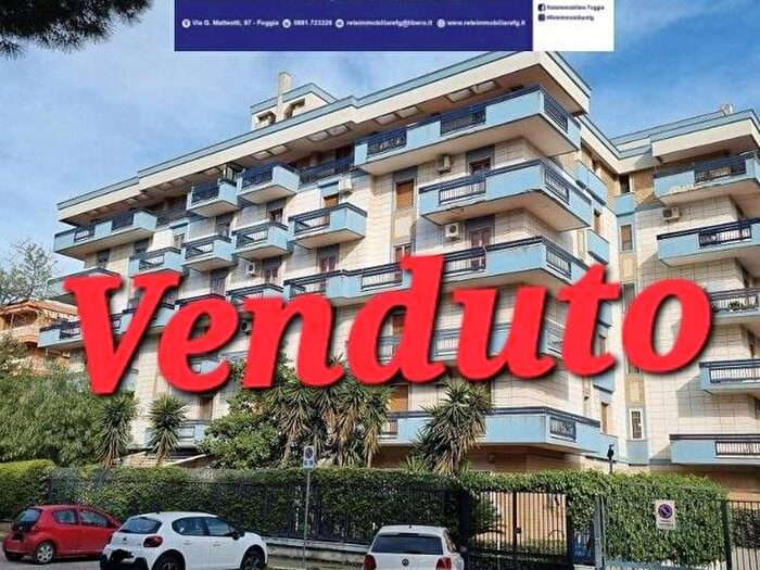 Appartamento con 5 locali in vendita in Via Silvio Pellico, Foggia