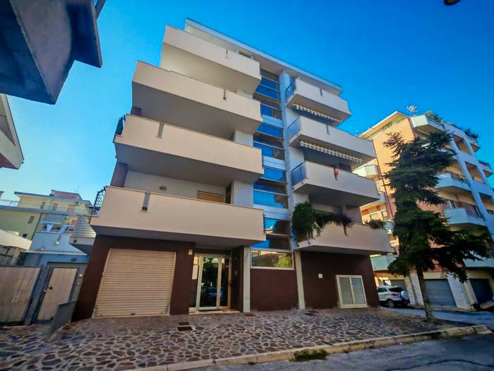 Appartamento trilocale in vendita in Via Teofilo D'Annunzio, Stadio Lungomare Colombo, Pescara