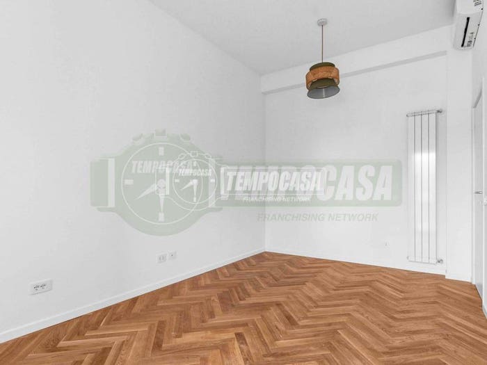 Appartamento trilocale in vendita in Via Vincenzo Brunacci, Ascanio Sforza, Milano