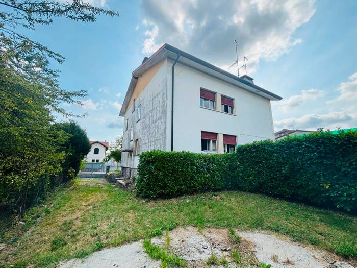 Appartamento quadrilocale in vendita in Via Castellerio, Centro, Pagnacco