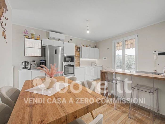 Appartamento quadrilocale in vendita in Via Tommaso Moro, Comeana, Carmignano