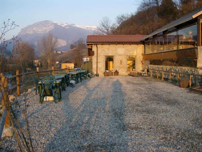 Casa quadrilocale in vendita in Via Gavezzolo, Entratico