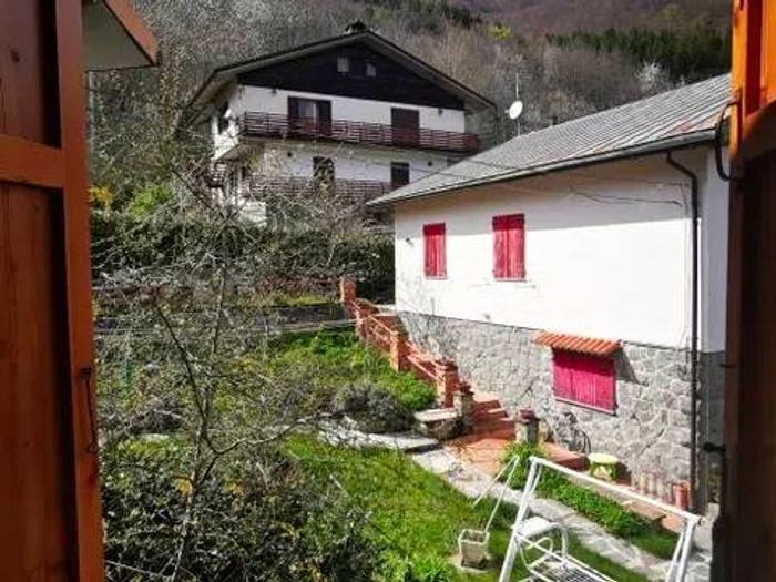 Casa con 5 locali in vendita in Via Capannelle, Fiumalbo