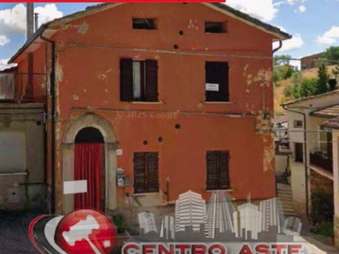 Appartamento trilocale in vendita in Via Monte Grappa Cerqueto PG Italia, Cerqueto, Marsciano
