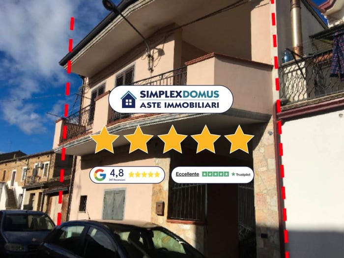 Appartamento con 5 locali in vendita in CESARE BATTISTI, Centro, San Lorenzo del Vallo
