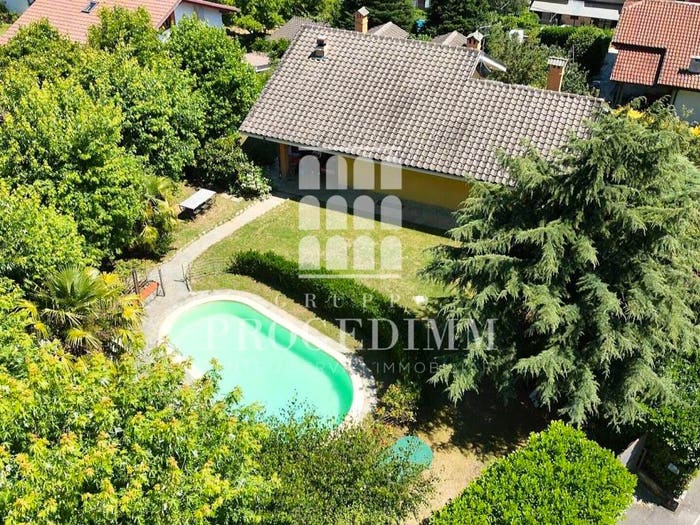 Casa con 5 locali in vendita in Via Coste, Centro, Giaveno