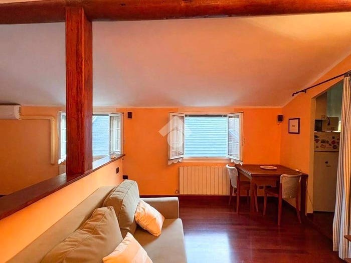 Appartamento trilocale in affitto in Vico malatti, Molo, Genova