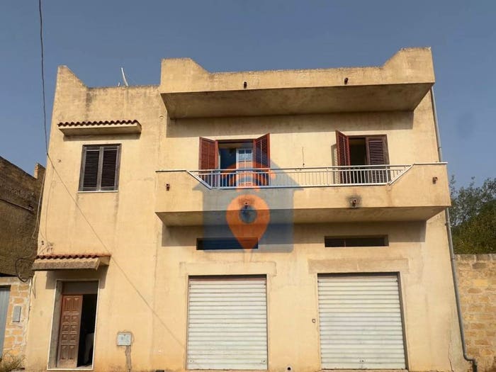 Casa quadrilocale in vendita in Via Fiera dell'Eremita, Centro, Campobello di Mazara