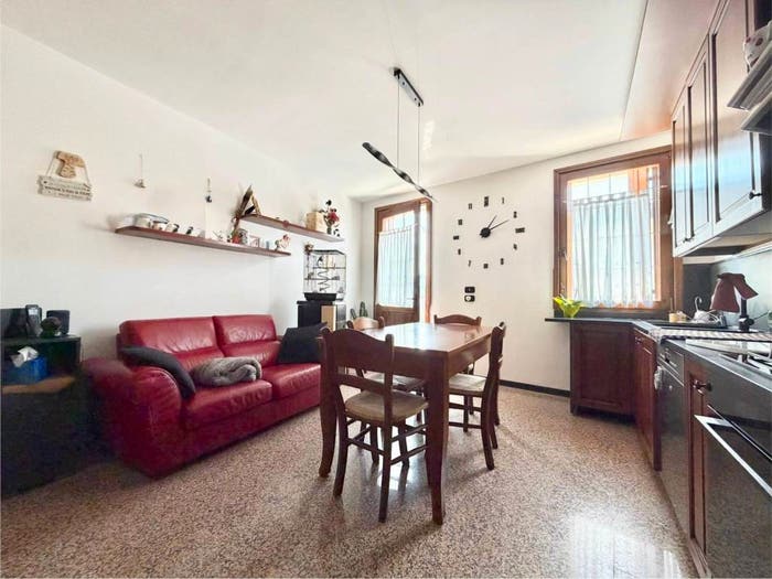 Casa trilocale in vendita in Via Toscanei, Chiampo