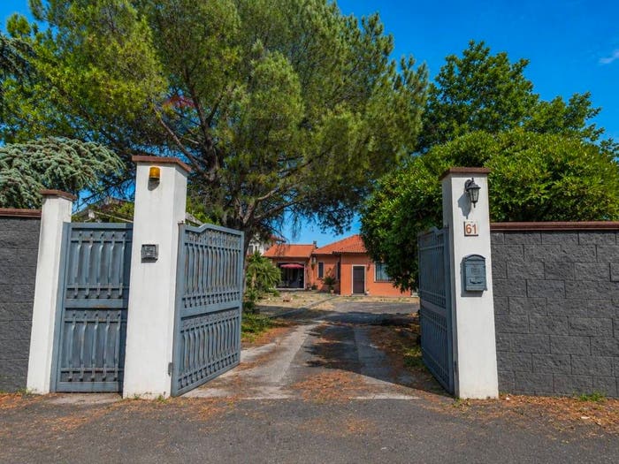 Casa con 5 locali in vendita in Via Delle Ginestre, Centro, Pedara