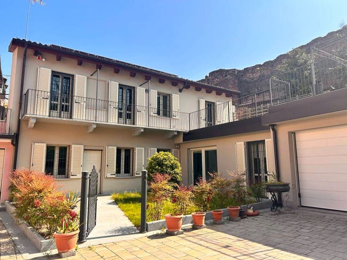 Casa con 5 locali in vendita in Viale dei Partigiani, Centro Storico, Asti