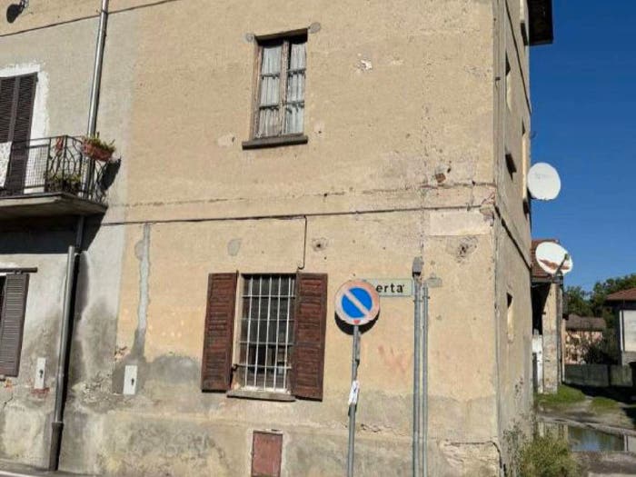 Casa bilocale in vendita in Via Libertà, Bernate, Casale Litta