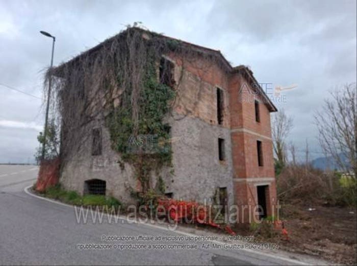 Appartamento monolocale in vendita in Via Ponte in Canneto San Salvatore LU Italia, San Salvatore, Montecarlo