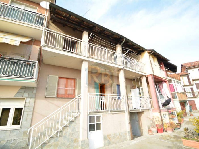 Casa quadrilocale in vendita in Via Cesare Fasoglio, Centro, Cocconato