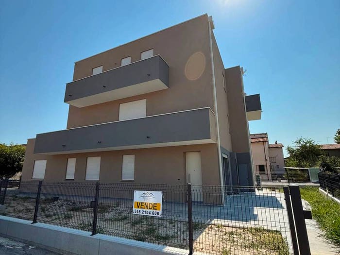 Appartamento trilocale in vendita in Largo degli Obizzi, Centro San Lorenzo, Albignasego