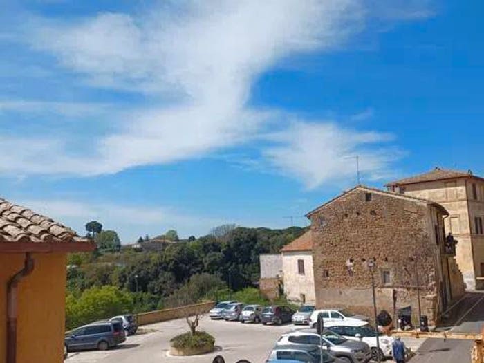 Appartamento trilocale in vendita in Via Di Corte, Centro, Nepi