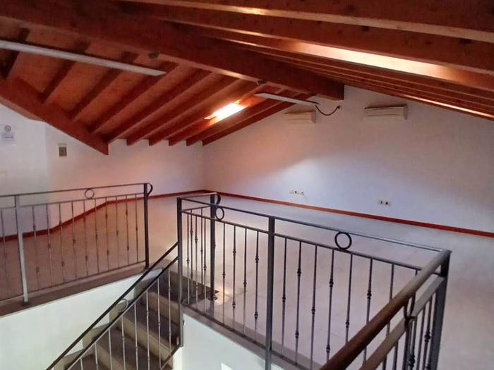 Casa con 6 locali in vendita in Vergine, Pistoia