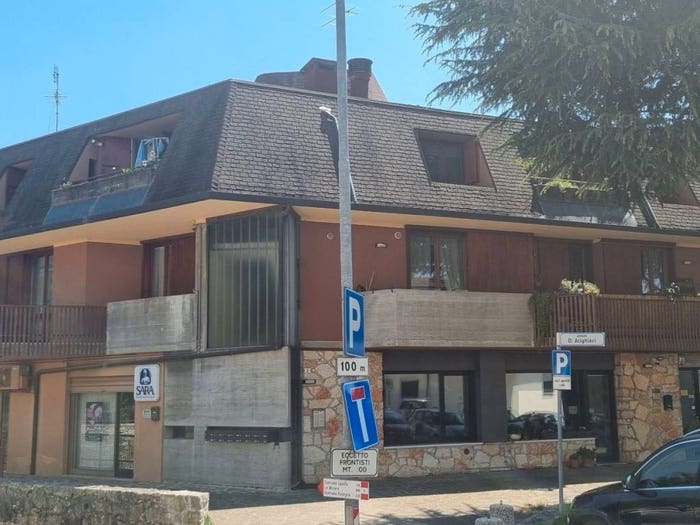 Appartamento trilocale in vendita in Piazza Dante Alighieri, Centro, Cerro Veronese