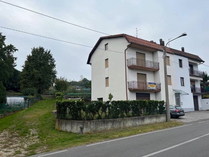 Casa con 6 locali in vendita in Brugnola, Cantù