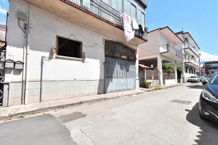 Appartamento quadrilocale in vendita in Via Rimini, Pomigliano D'Arco