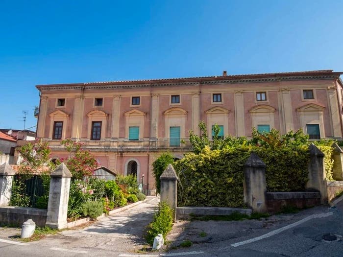 Appartamento con 5 locali in vendita in Piazza Francesco Spirito, Salitto Valle, Olevano sul Tusciano